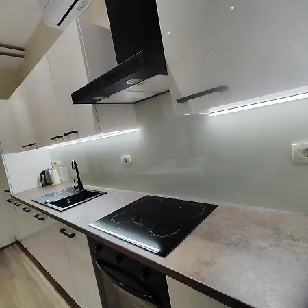 דירה Apartma Veneziano Rose בפורטורוז