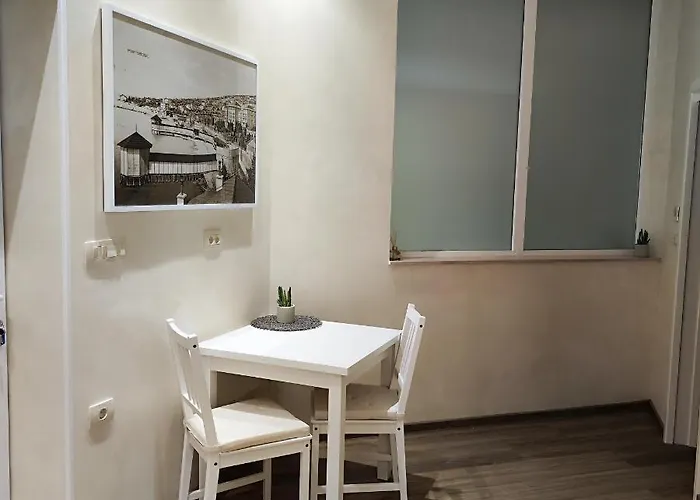 Apartma Veneziano Rose Daire *